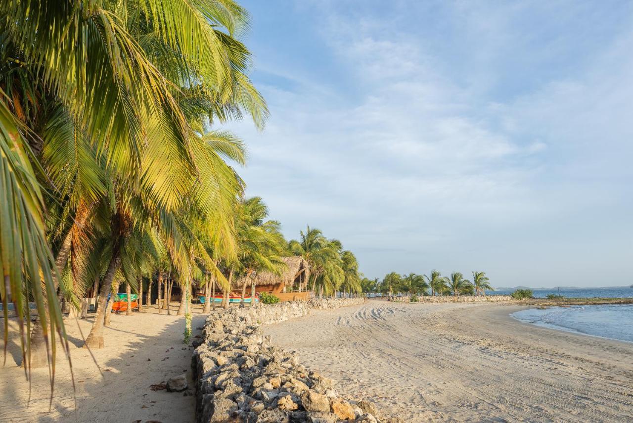 Castillete Hotel & Beach Club เตียราบอมบา ภายนอก รูปภาพ
