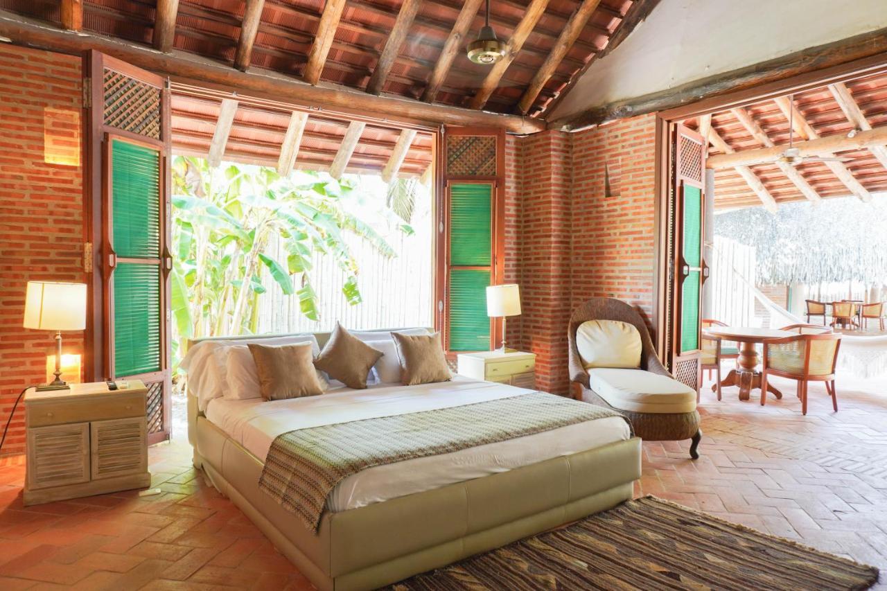 Castillete Hotel & Beach Club เตียราบอมบา ภายนอก รูปภาพ