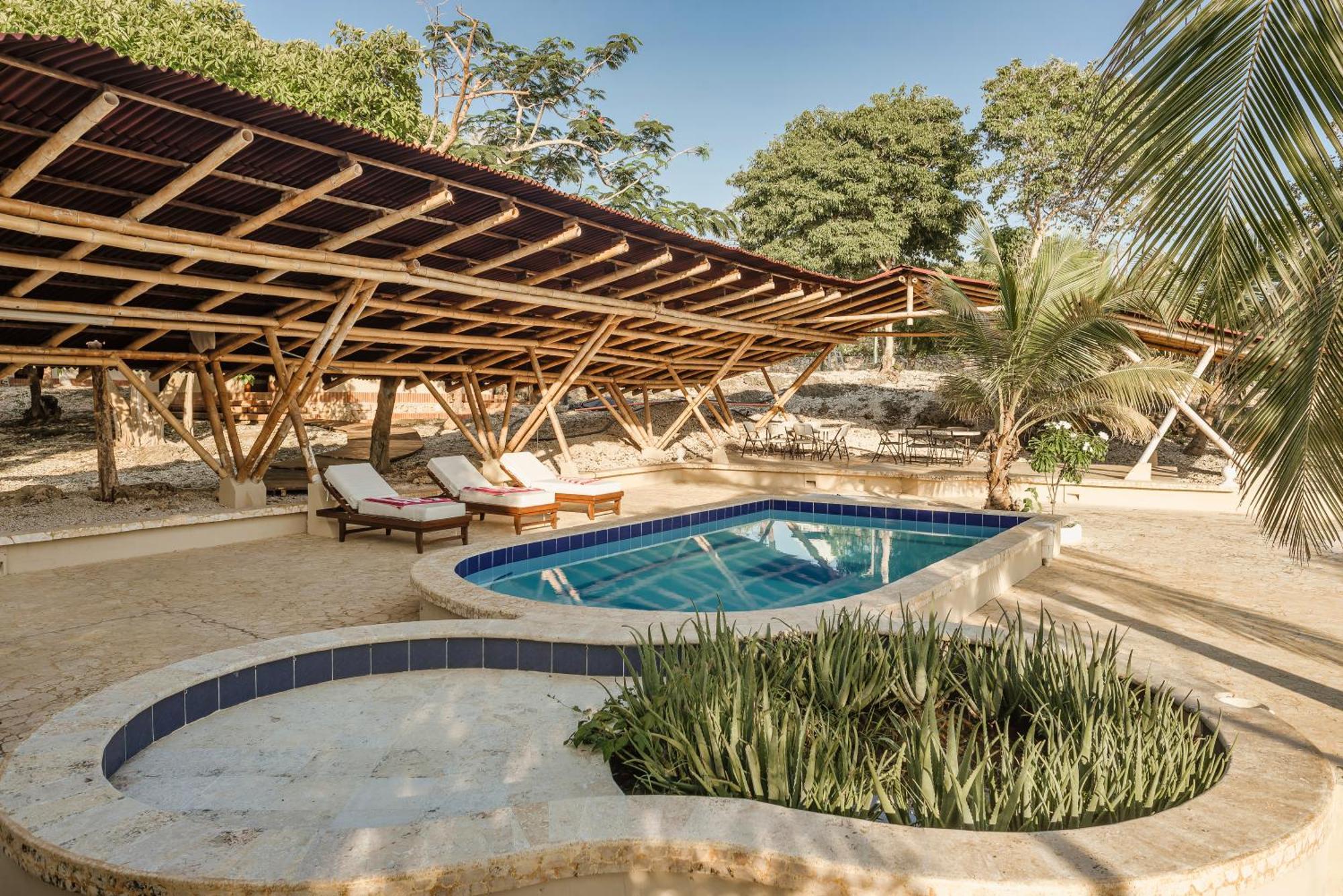 Castillete Hotel & Beach Club เตียราบอมบา ภายนอก รูปภาพ